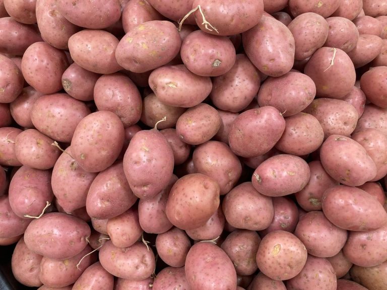 Red-skinned Desiree-style potatoes